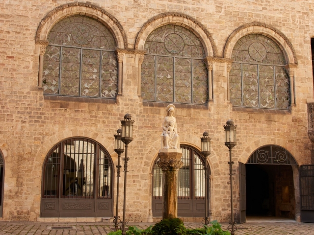  Palazzo Vescovile di Barcellona 