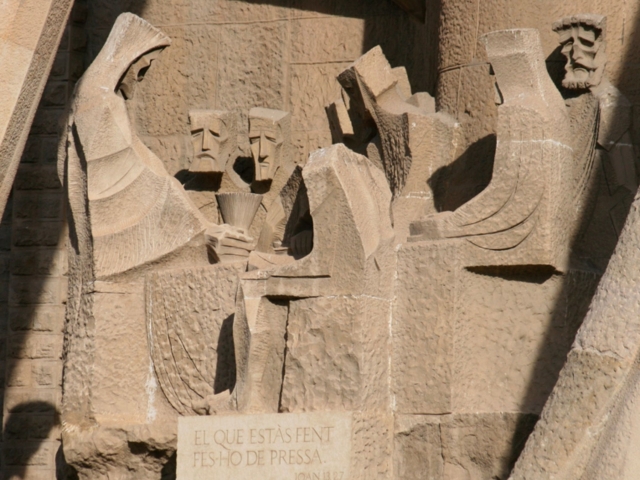  Discover all the secrets of the Sagrada Familia 