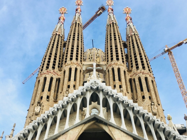  Guided tour of the Sagrada Familia