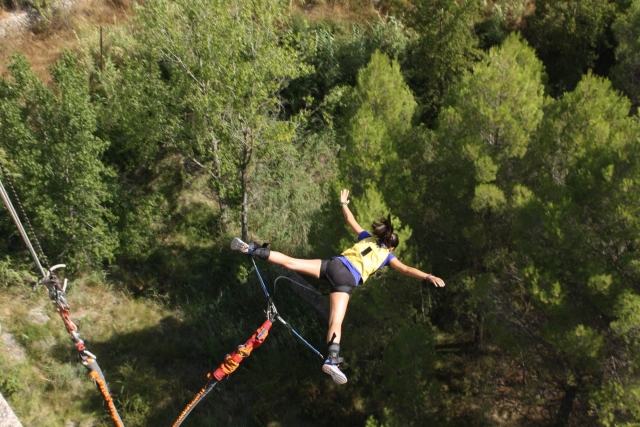  Voler en saut à l'élastique à Alcoy 