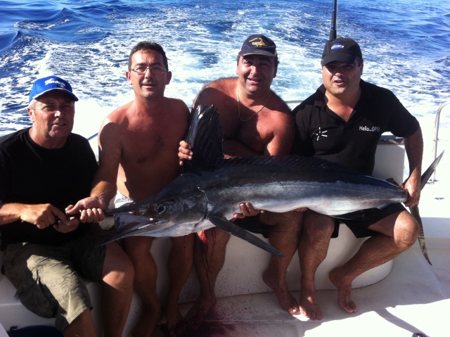 Amigos pescando