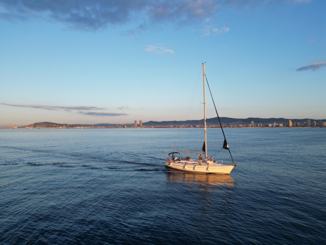 Surcando el mar del Mediterrá neo con un velero