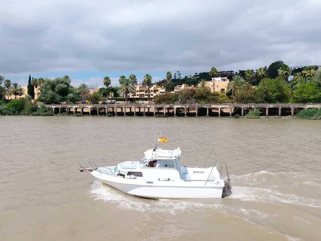 En barco por el Guadalquivir