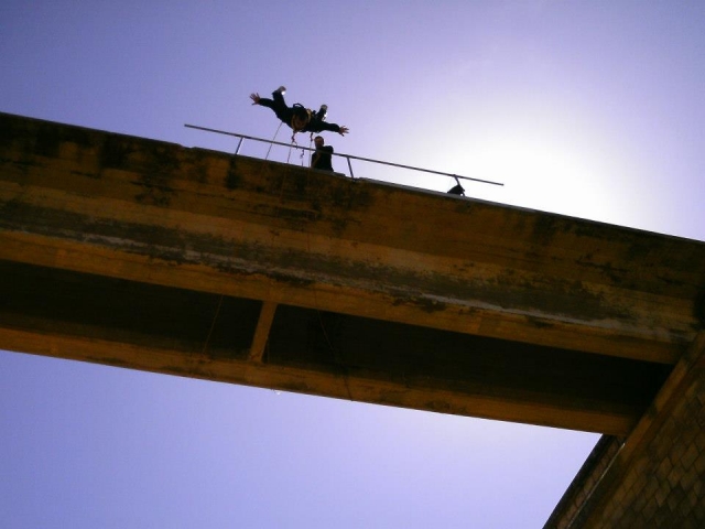 Adrenalina pura en el salto de puenting