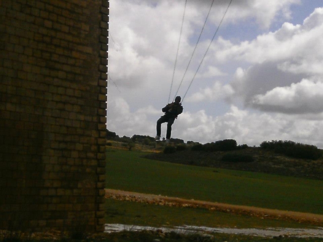 Tras el gran salto de puenting