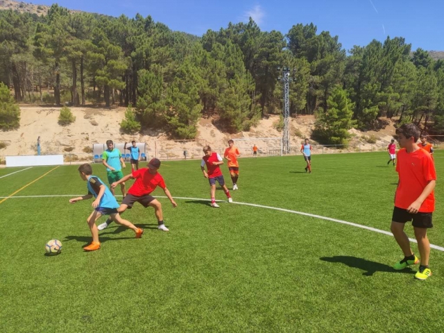 Campamento de fútbol Valle Bustarviejo 1/2 semanas