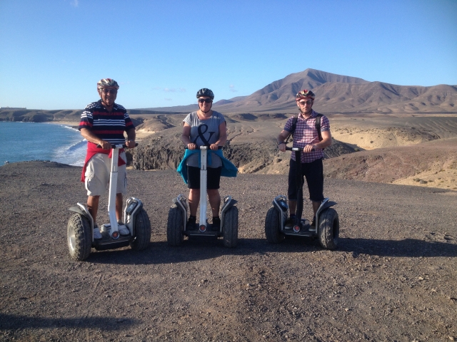 Segway en paisaje costero