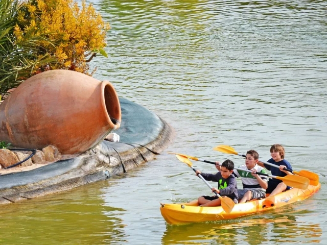  Wasseraktivitäten im Campsee 