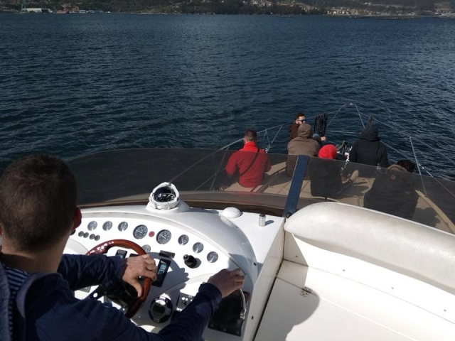  Rent a yacht in Galicia
