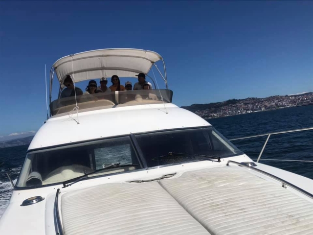  Rent a yacht in Pontevedra 
