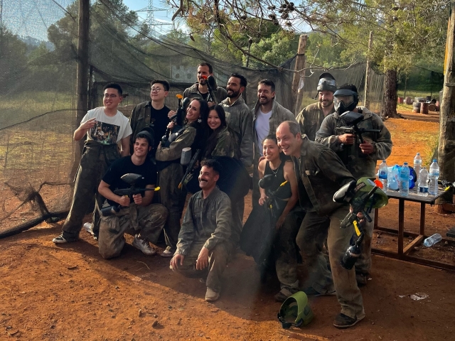  Mixed paintball group 