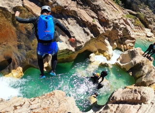 Descenso de Cañón de Peonera nivel medio, 5h