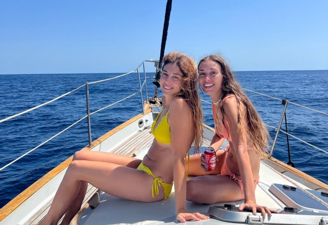 Ein Tag Segeln durch das Mittelmeer 