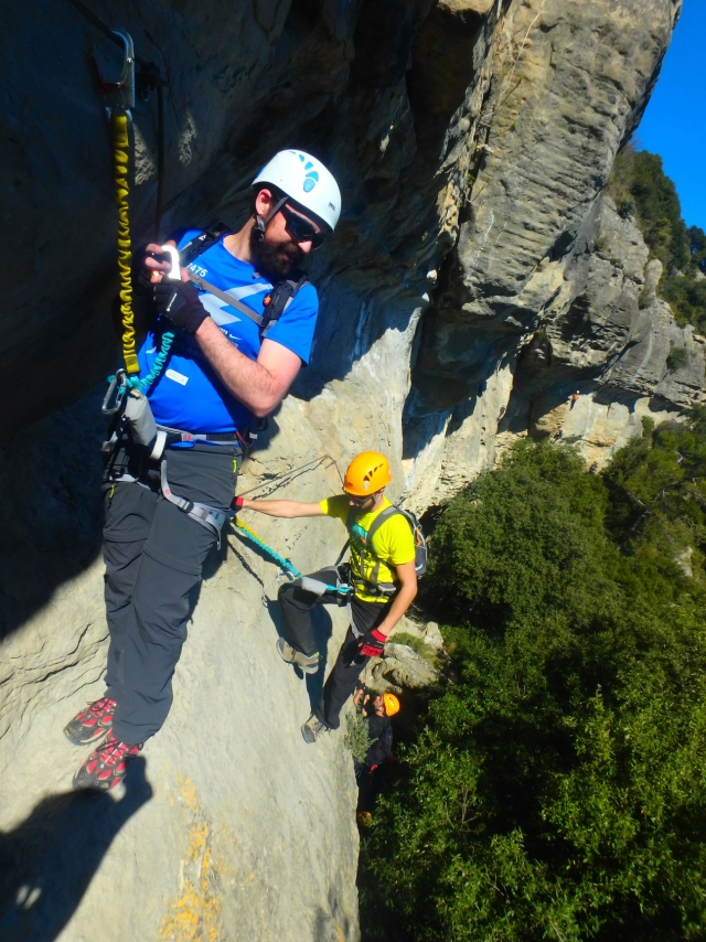  了解巴塞罗那铁拉达铁索 
