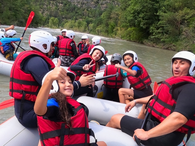 Family rafting on the Ésera River, La Silla section, 1.5h