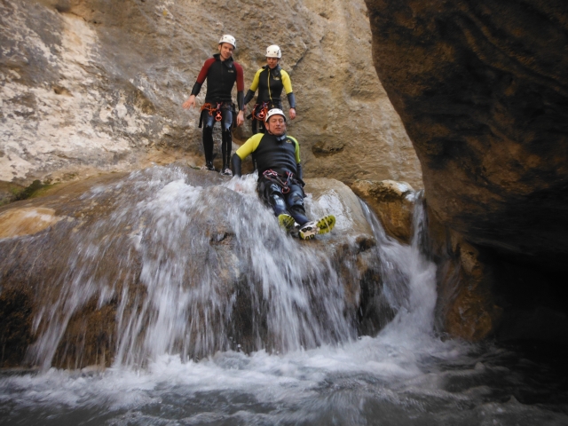Bajando el rio sentados