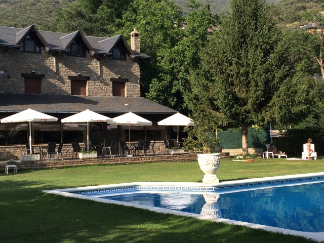 Visita a hotel con alberca 
