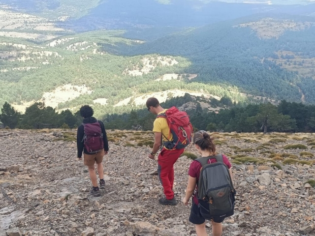  Explorez l'Espadán chaîne de montagnes pratiquant la randonnée