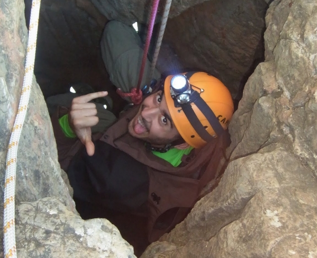  Spéléologie verticale 