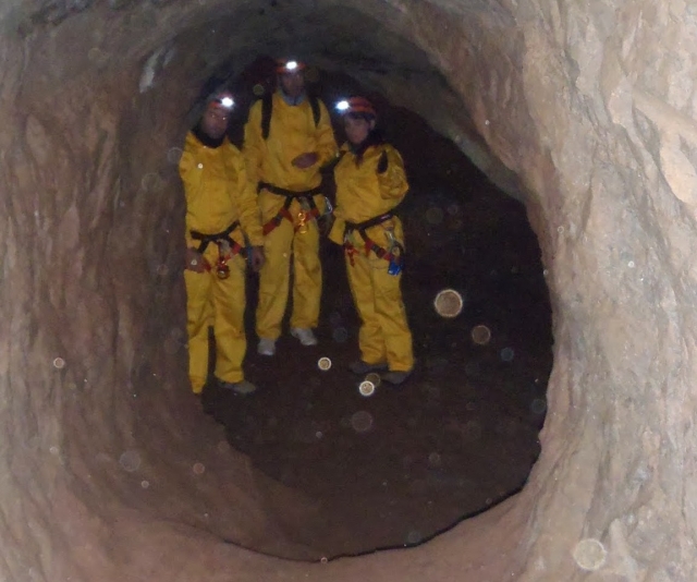  Exploration de la grotte
