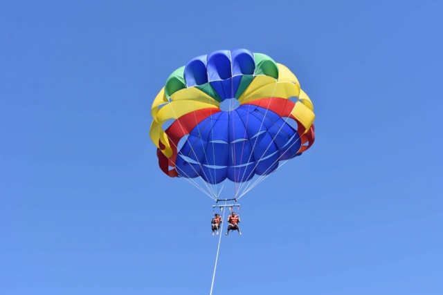  Parasailing durch den kanarischen Himmel 