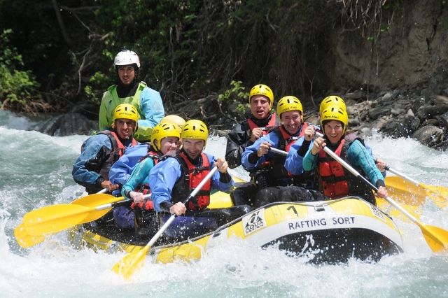  Surmonter eaux boueuses en rafting 