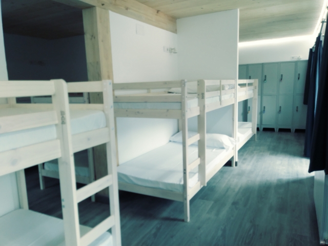 Mehrbettzimmer mit Etagenbetten