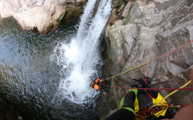  Cascate nella gola di Osor 