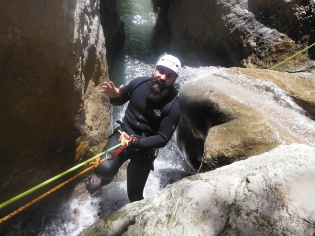  Descente en rappel