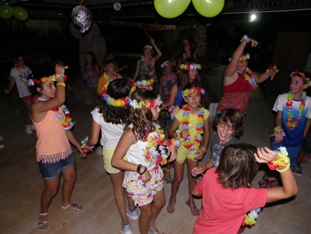  Festa hawaiana 