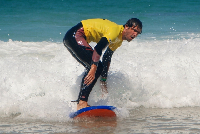  Surfing 