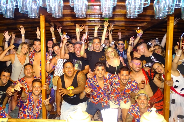  Discothèque entre amis à Majorque 
