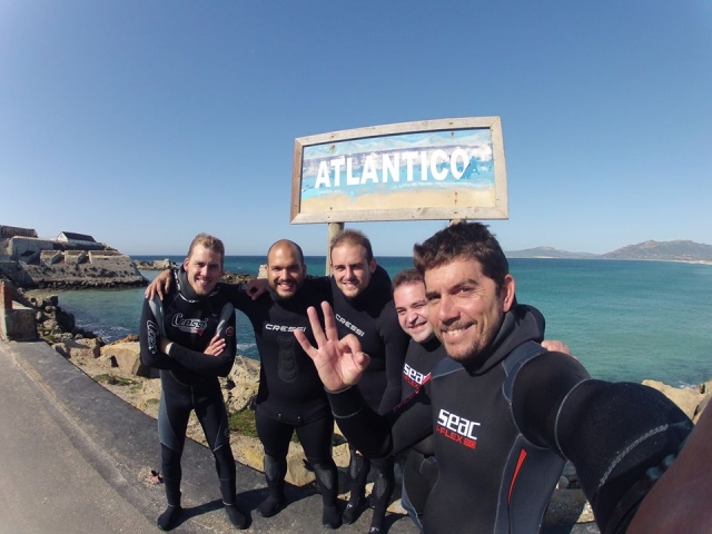  gruppo in mare 