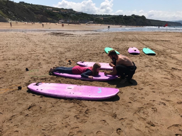  Surf lessons 