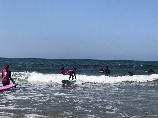  Little surfers