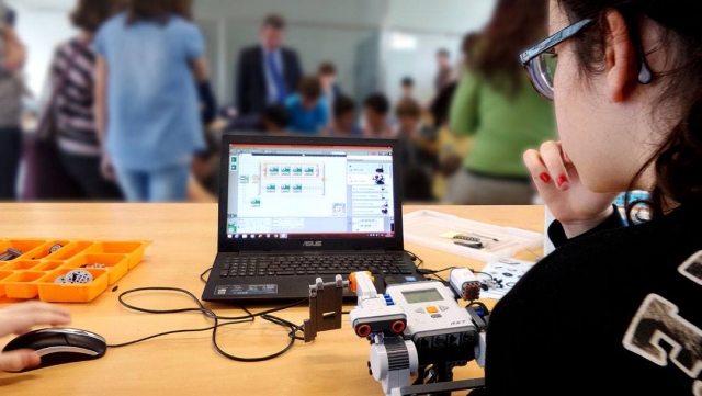 Tecnologias adaptadas a los peques