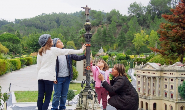  Statue de Colomb en miniature 