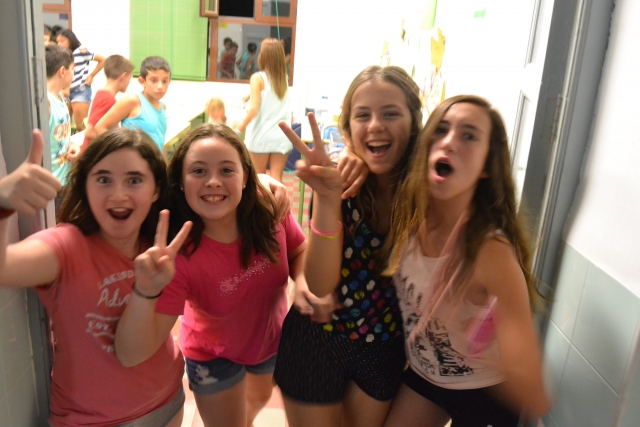 Meninas no acampamento 