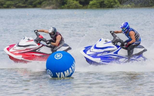  Rent a jet ski without a license 
