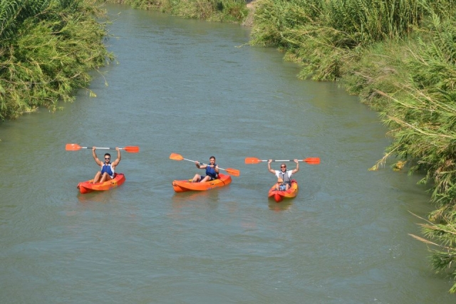  Gruppo di kayak 