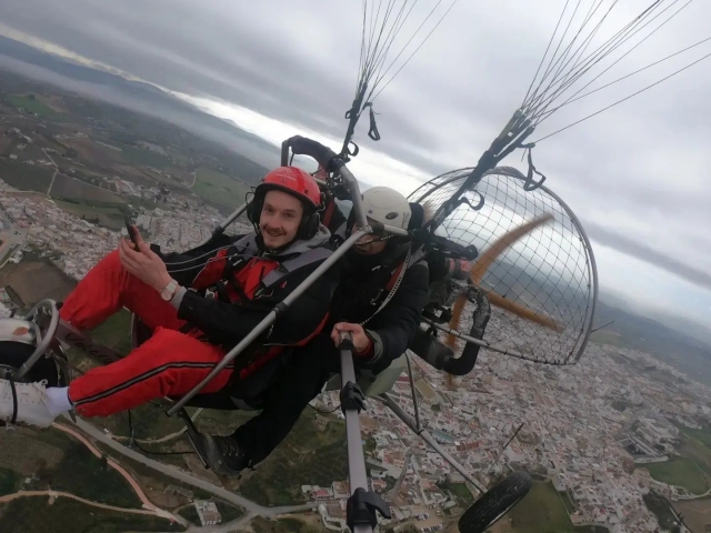  Do paratrike sobre a capital Córdoba 