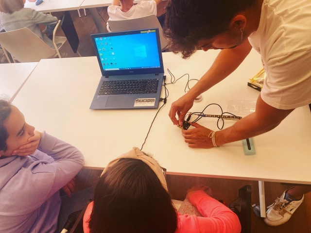 Robotik und Videospiele Von Treffen geleitete Workshops