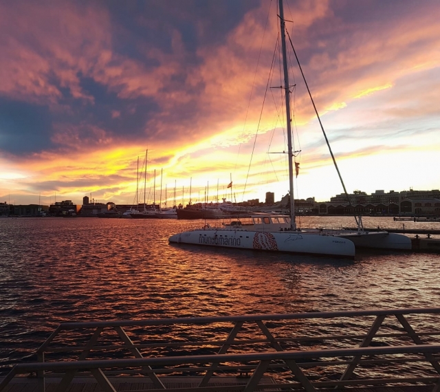  Sonnenuntergang auf dem Katamaran 