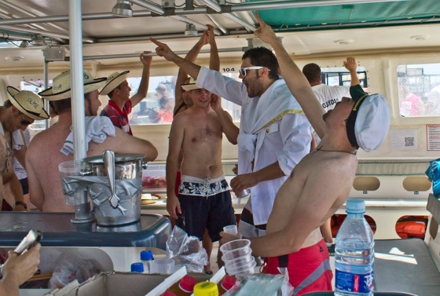 Fête sur le bateau 