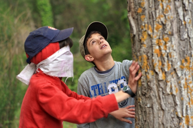  Jouer à cache-cache 
