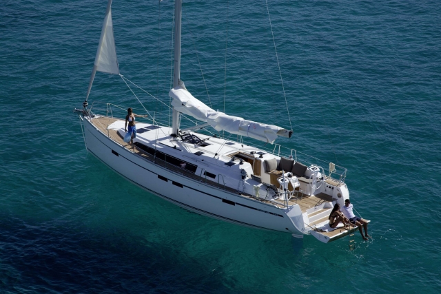  Giro in barca a vela a Barcellona 