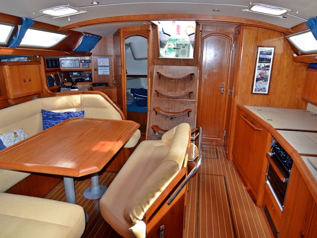 Velero totalmenle equipado