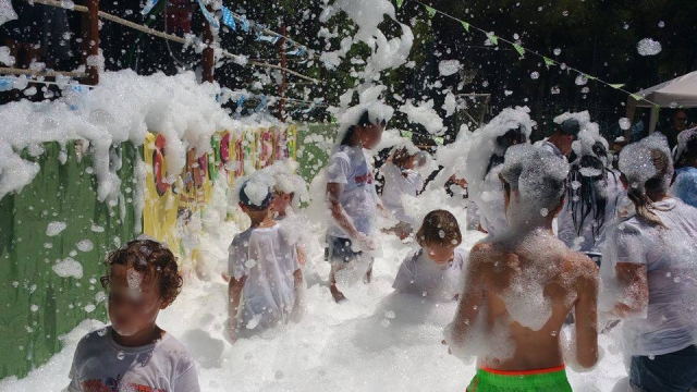  Festa de espuma 