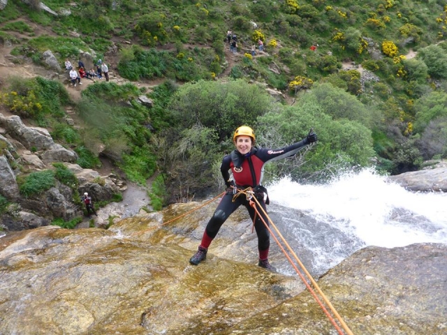  Discesa in corda doppia nel canyoning 