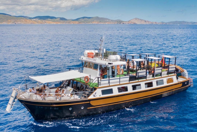  Bateau pour la fête 